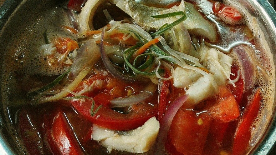 番茄鲫鱼汤