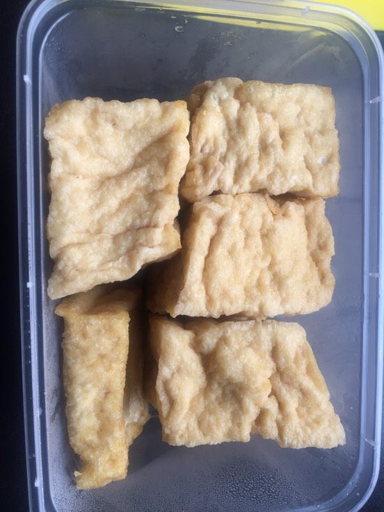 金菊豆腐(斋菜),游浆豆腐(由于是用于参赛的作品,油豆腐由"游逗夫"专营店提供)。