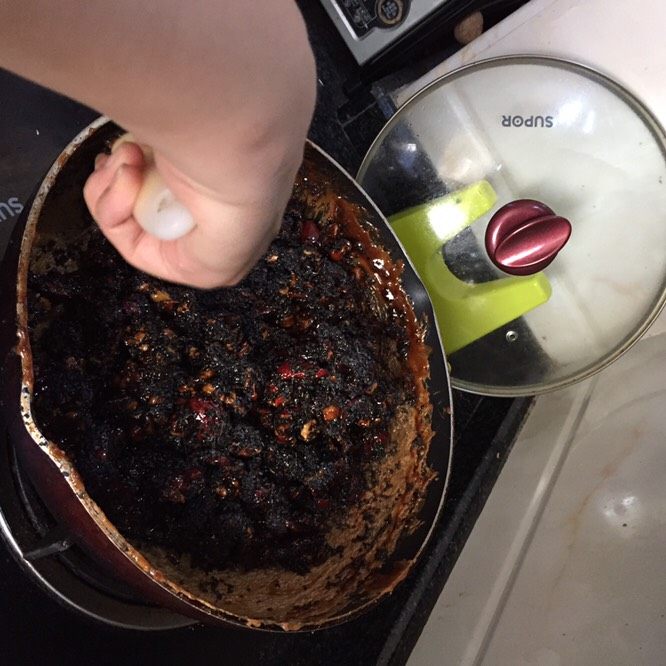 阿胶糕,最后就是芝麻了!手好累……