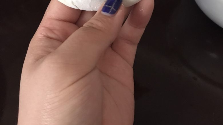 超级豪华美味三鲜饺子,水烧开下饺子!煮3分钟就可以吃啦!蘸醋美味啊!