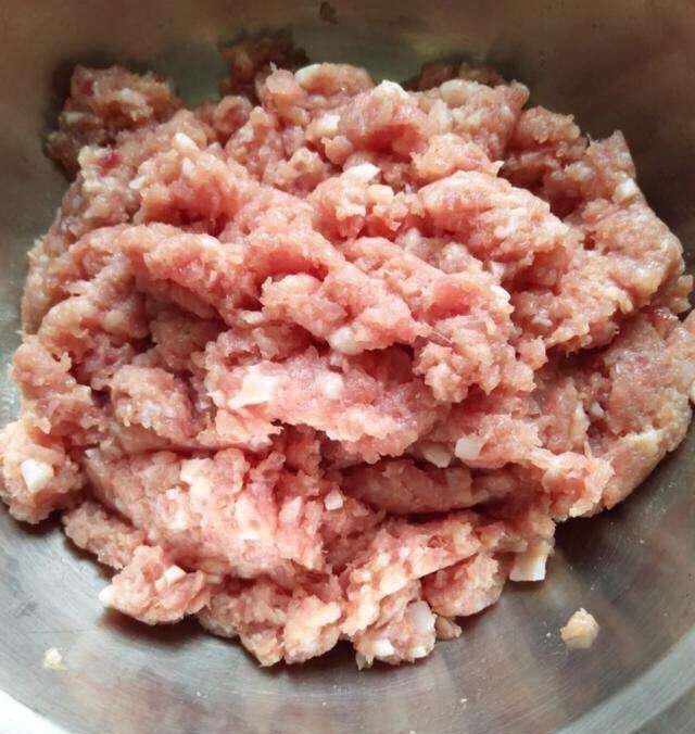 虎眼丸子,营养美味,小孩子可喜欢吃了,肉末