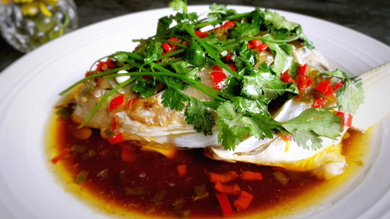 <span style="color:red">剁</span><span style="color:red">椒</span><span style="color:red">鱼头</span>（<span style="color:red">低</span><span style="color:red">辣</span><span style="color:red">版</span>）