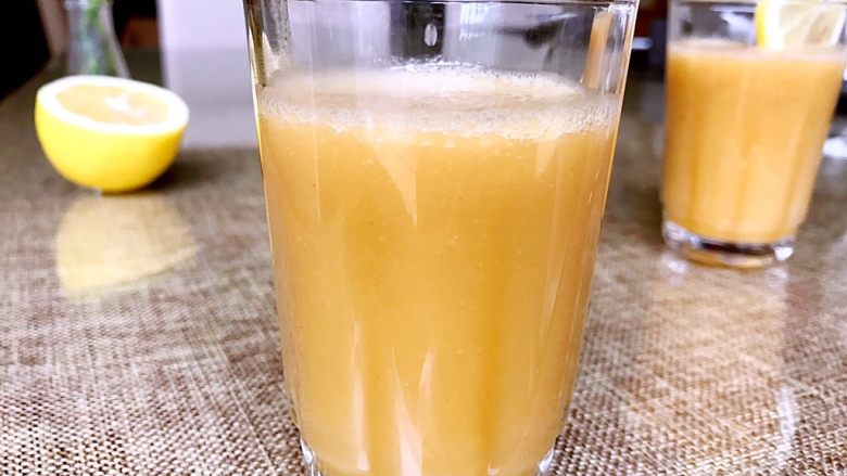 苹果香蕉芹菜汁,高血压食疗饮品,也适合普通人,成品,味道好极了。