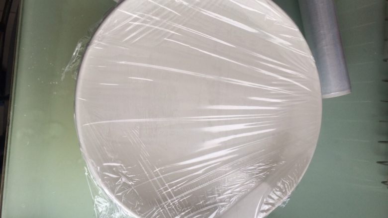 星冰粽,糖水煮沸后倒入步骤一中 搅拌均匀 包上保鲜膜