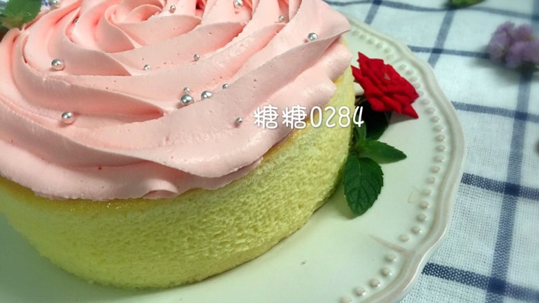 花朵轻芝士蛋糕,成品美美哒!