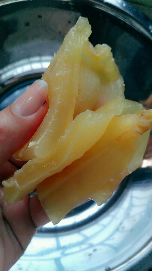 花胶冻,蒸后胶身变厚,粘糯。