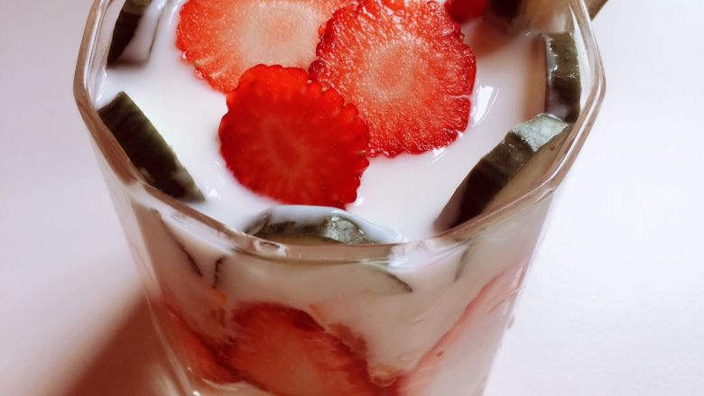 下午时光（水果酸奶杯）