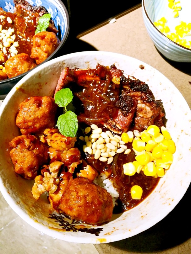 私房牛仔骨饭,私房牛仔骨饭可以上桌了,分分钟吃光