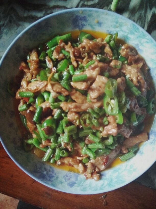 瘦肉炒豇豆