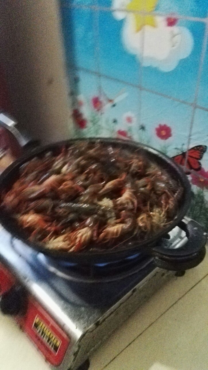 油焖龙虾,就这样