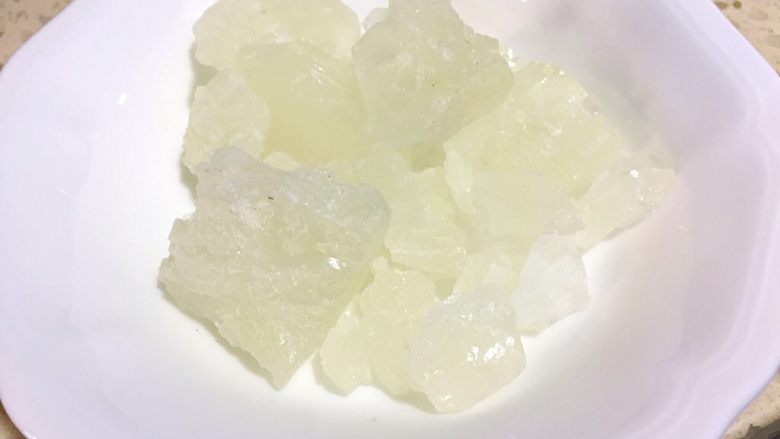 冰糖干菜凤爪,冰糖100g;