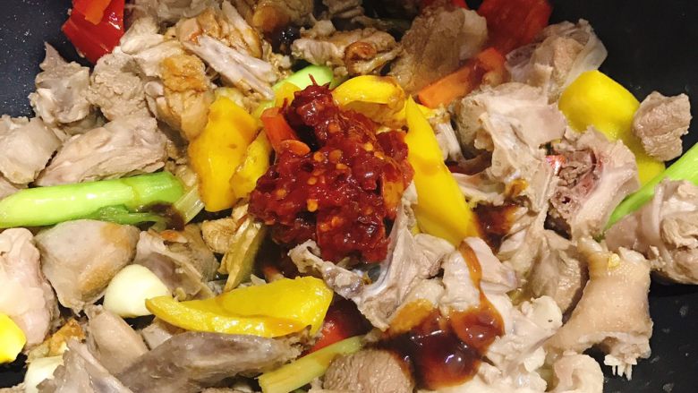 夏日啤酒鸭,（豆瓣酱本来就会咸，所以喜欢味道重一点的可以加盐，味道适中则不用加盐）