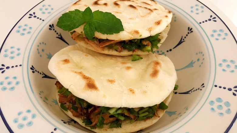 肉夹馍(居家版),装盘即可