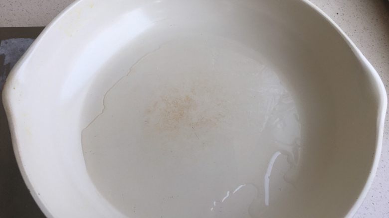(Chinese Burger King)肉夹馍,锅里放油 中小火