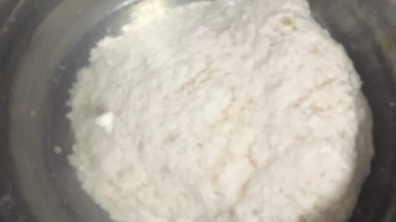 鸡脯豆花,然后把肉糊轻轻推入锅中,煮开后开小火闷煮10分钟左右,煮好的肉糊会飘起来!