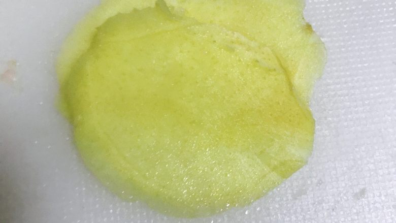 皮蛋瘦肉粥,切两片