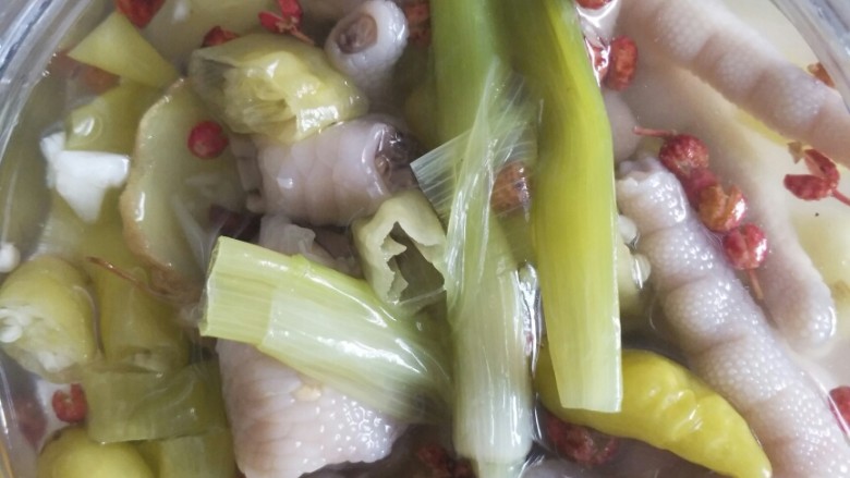 白醋泡凤爪,怎样?看着就有食欲吧!😜