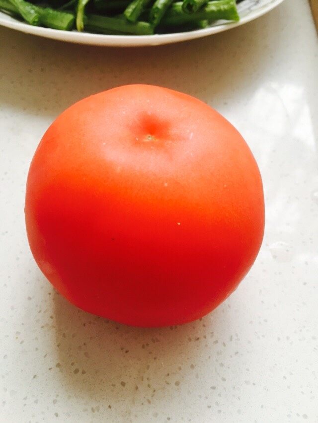 超级下饭的豆角焖饭,爱吃面食的北方人不容错过,<a style='color:red;display:inline-block;' href='/shicai/ 3551'>西红柿</a>一个