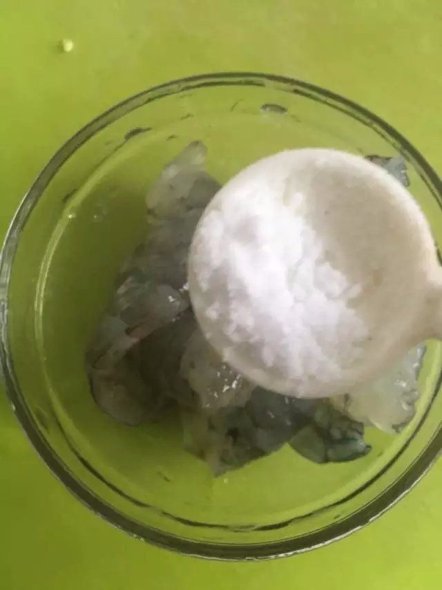 【虾仁海鲜粥】熨帖家人的胃,加入盐