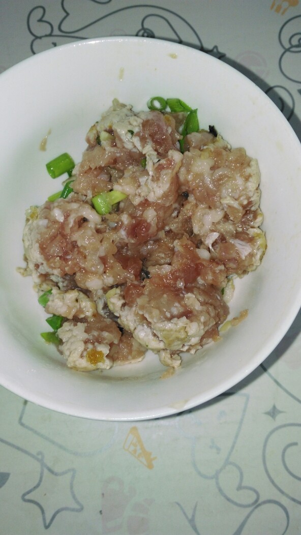 #香煎马齿苋#(创建于14/6~2017),肉未加入料酒、葱、姜、盐,腌制片刻。