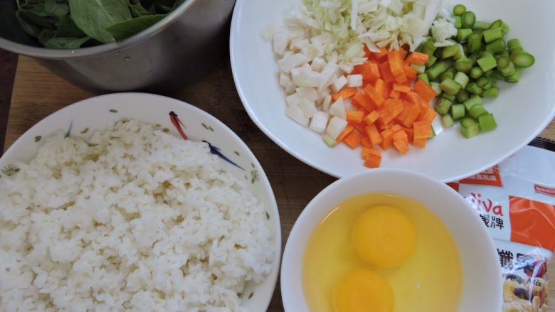 炒饭秀罗勒腰果蔬菜炒饭,食材