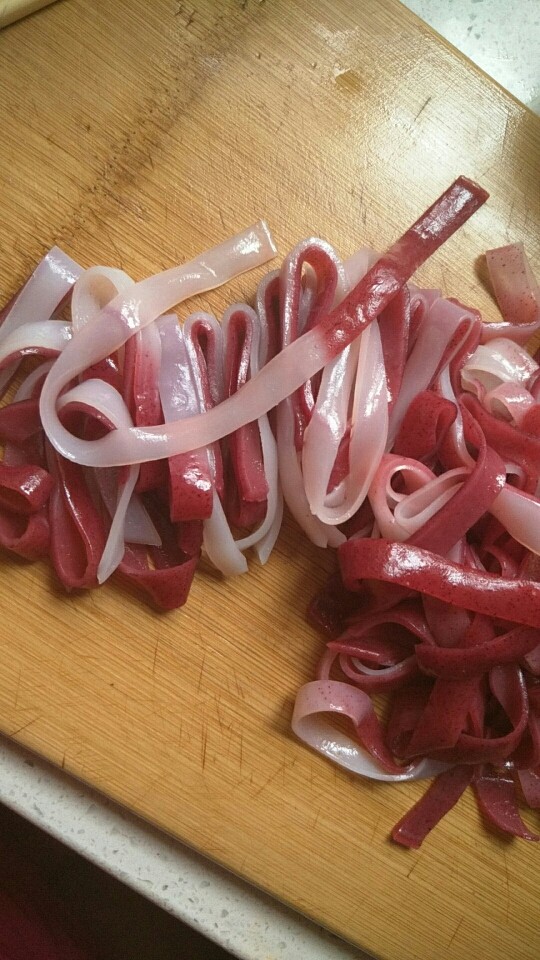 彩色凉皮3,怎么样,看起来不错哦