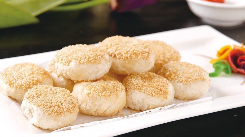 黄桥烧饼制作