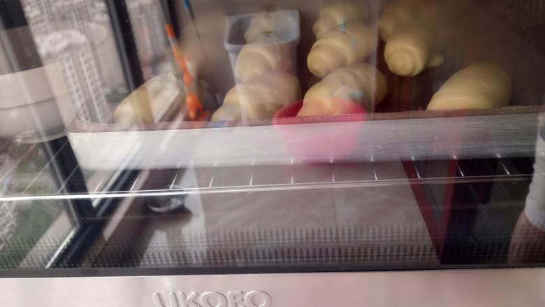 红薯奶香面包,发好的样子，烤箱提前预热，ukoeo5002烤箱175度25分钟烤制，