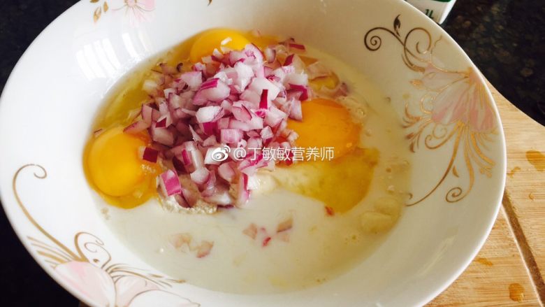 金黄减肥饼,所有食材混合,不用加一滴水,直接放<a style='color:red;display:inline-block;' href='/shicai/ 219'>牛奶</a>