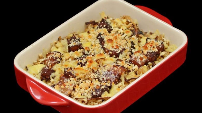 梅菜小肉芝士焗饭