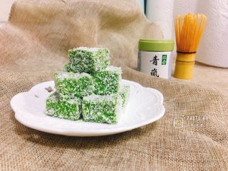 如果你觉得牛奶小方有点腻的话，不妨试试这款高颜值的抹茶小方！