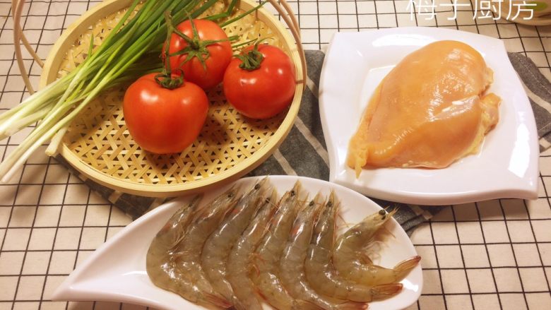 糖醋肉圆,所有食材,一张照片拍不下,我拍了两张,梅子的菜谱习惯性把所有食材来张合影。