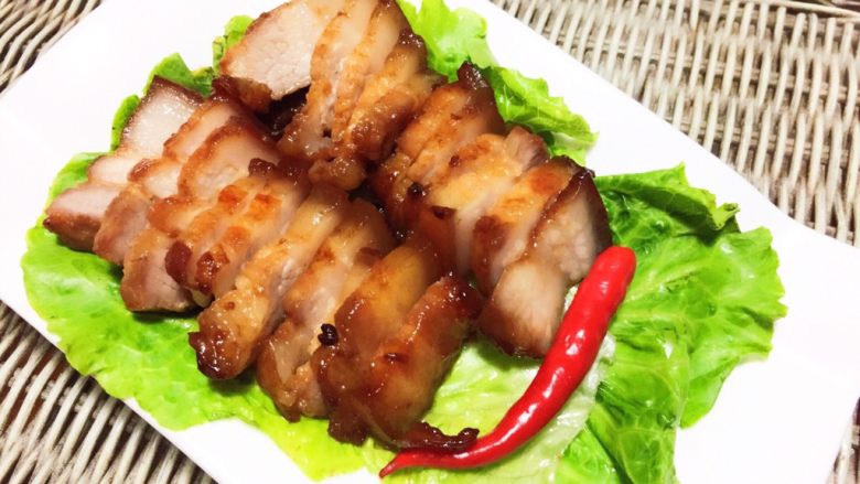 蜜汁<span style="color:red">烤肉</span>