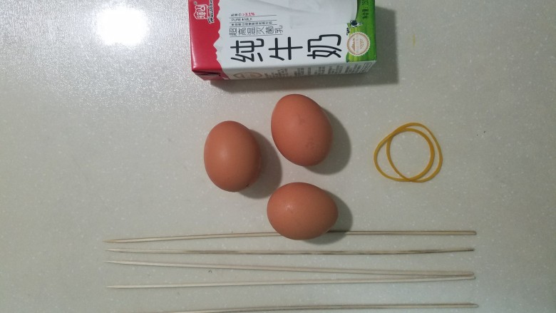 樱花玉子烧,准备食材和工具