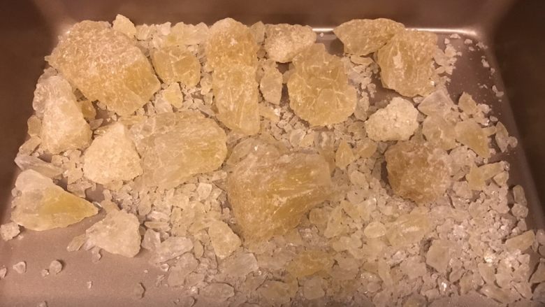 润肺神物《冰糖柠檬膏》【甜品篇】,冰糖放进烤箱150度,5分钟!必须是黄冰糖!