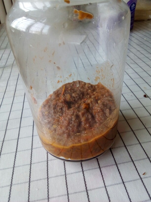 番茄牛肉酱,番茄牛肉酱做好了~看相不怎么样,但味道好极了。😜