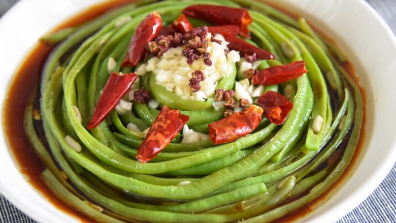 豆角这样做你一定没吃过，麻辣鲜香超级美味