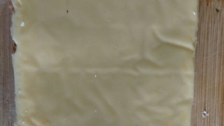 鸡蛋三明治,再放一层<a style='color:red;display:inline-block;' href='/shicai/ 935'>芝士</a>片