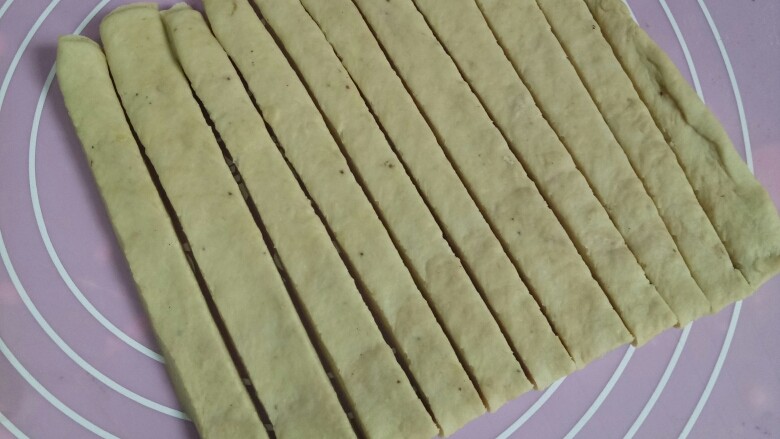 磨牙棒饼干(硬性饼干),切条