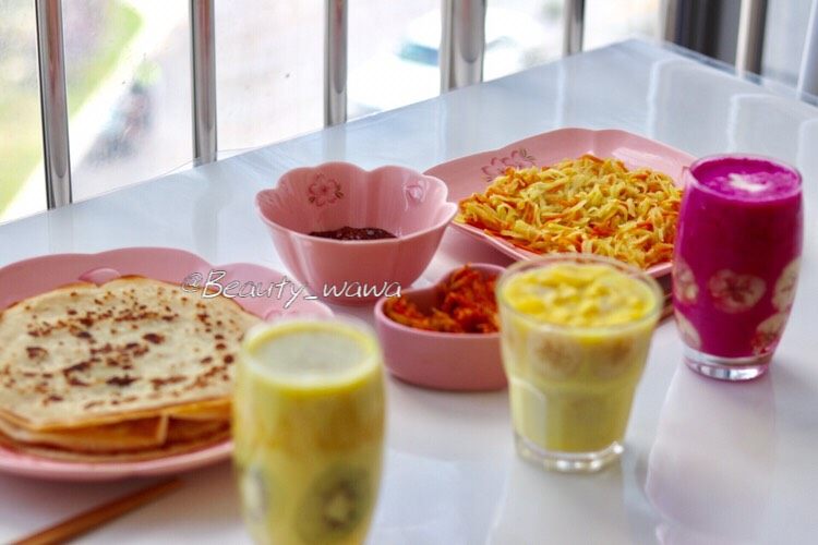 快手版老北京春饼(土豆丝卷饼),搭配点饮品同食,美美的一餐