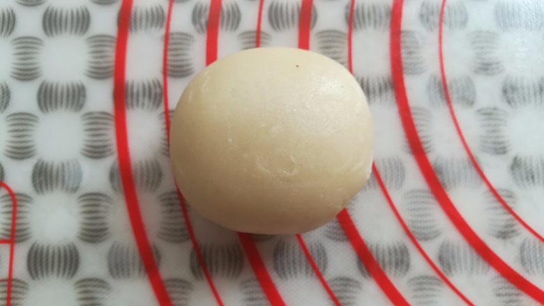 玫瑰鲜花饼, 把面皮包好,收口朝下