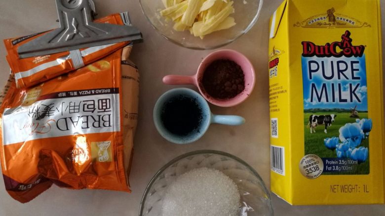 豹纹吐司,准备好所有的材料