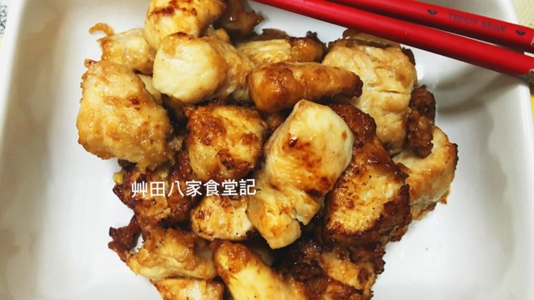 台灣府城道地小吃豆乳雞,道道地地軟嫩美味的豆乳雞完美上菜囉!