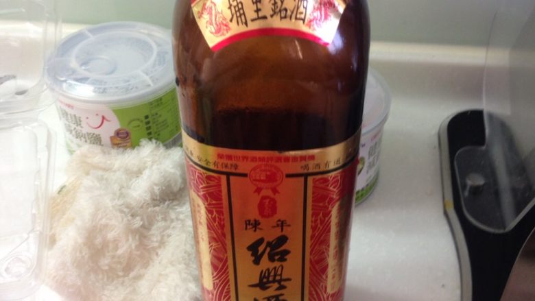 紹興燒豆腐,選用埔里紹興,香醇濃郁