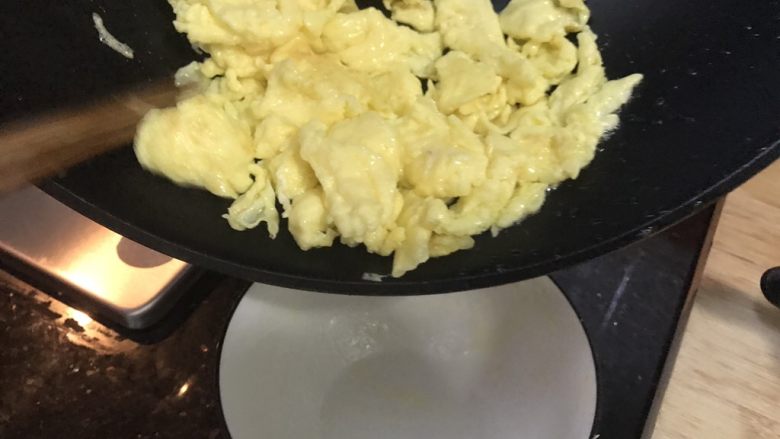 超满足便当(16),出锅 嫩嫩的鸡蛋哟哟哟