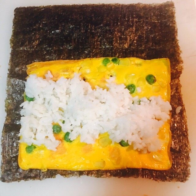 大虾寿司,加白米饭(自己吃,没拌白醋和糖)