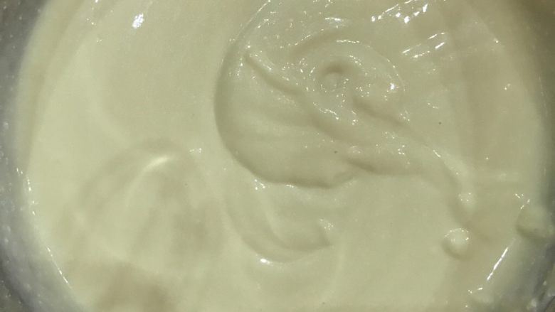 轻乳酪蛋糕6寸,搅拌均匀