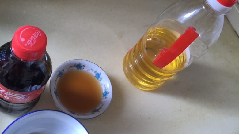可乐鸡翅张家,准备材料