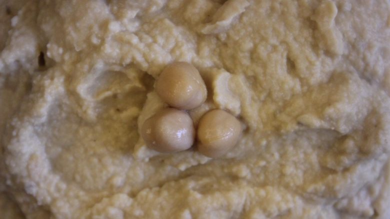 西式健身餐又名的“Hummus”,完成