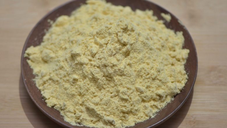 小米食谱集合,小米磨成粉，可以做不同的食物。